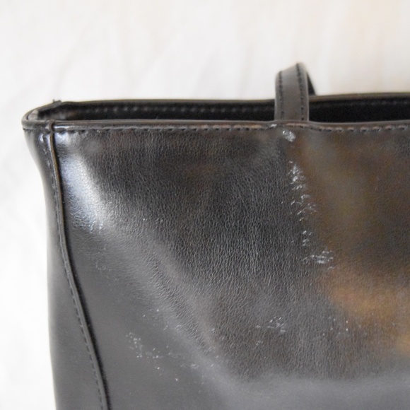 LIZ CLAIBORNE PURSE - Picture 2 of 3